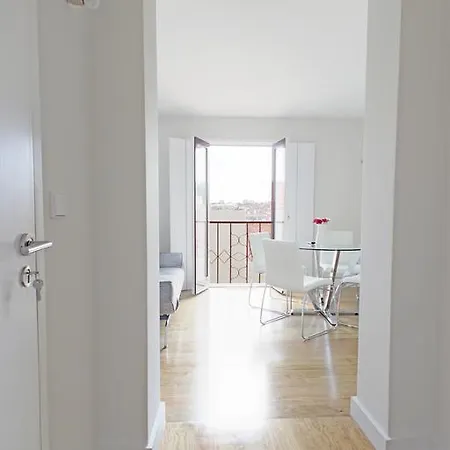 Oporto River And Ribeira Views *